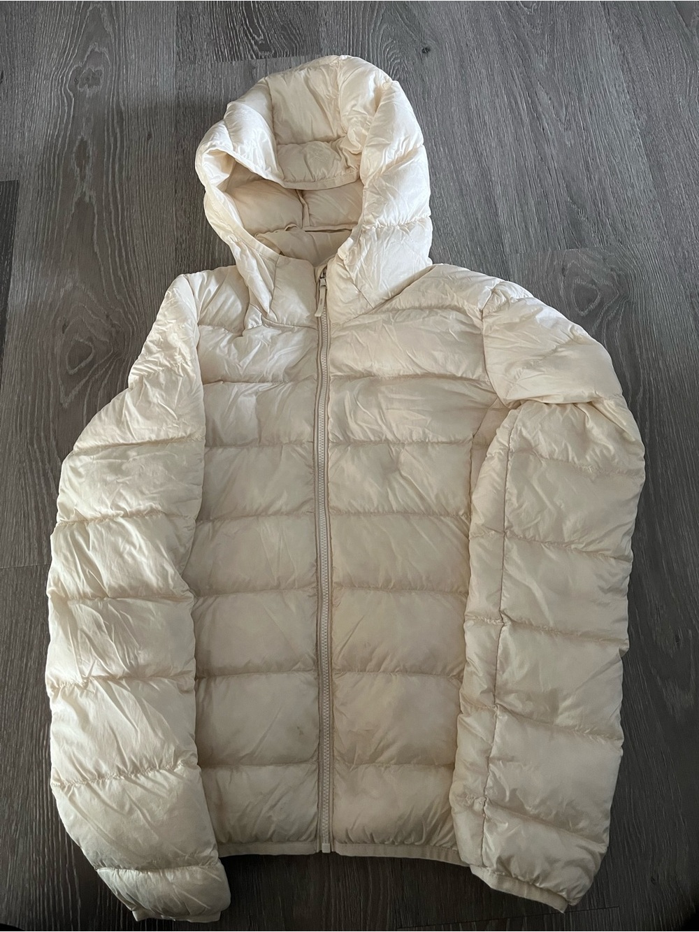 Aritzia TNA jacket The Little Fuzzy Puff in Matte Pearl size XS